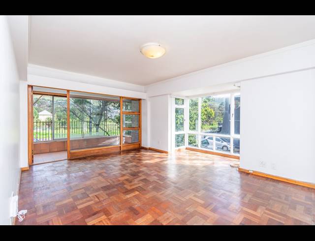 1 BEDROOM APARTMENT FOR SALE IN ORANJEZICHT